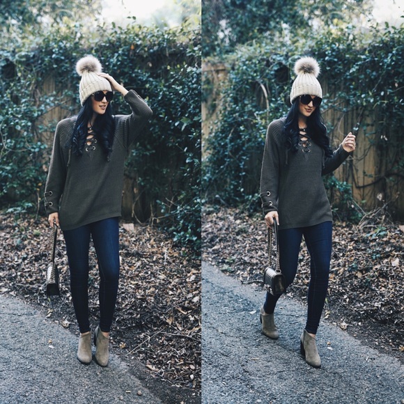 MARIAH LACE UP Long Sleeve Knit Sweater V NECK TOP - Picture 2 of 3